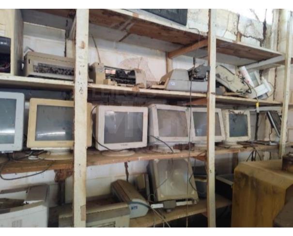 Foto de PORCIÚNCULA/RJ - Material de informática (CPUs, monitores, impressoras estabilizadoras). 