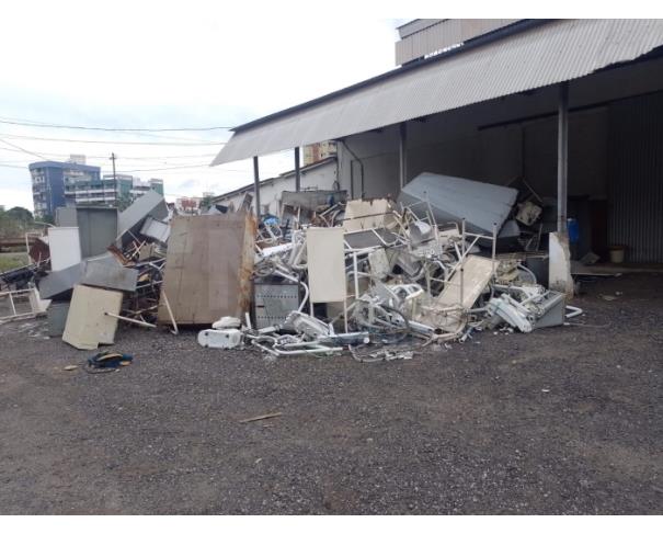 Foto de CAMPO DOS GOYTACAZES/RJ- Diversos (CPUs, ventiladores, impressoras, ares condicionados, moveis, bebedouros, micro-ondas, TV, geladeira).