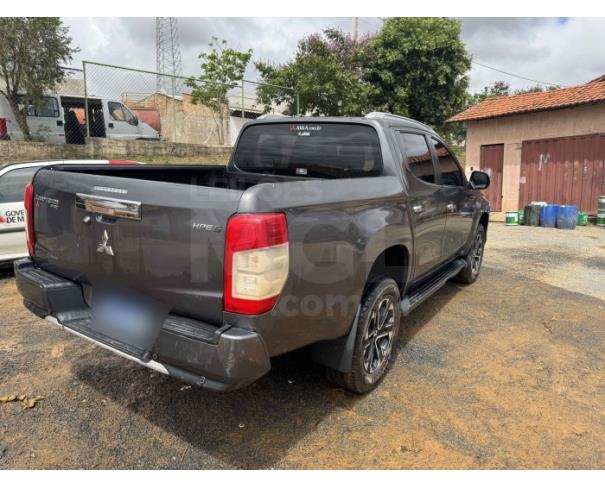 Foto de SERRA DA SAUDADE/MG - Caminhonete - Mitsubishi Triton Sport HPE S, 2022/2023