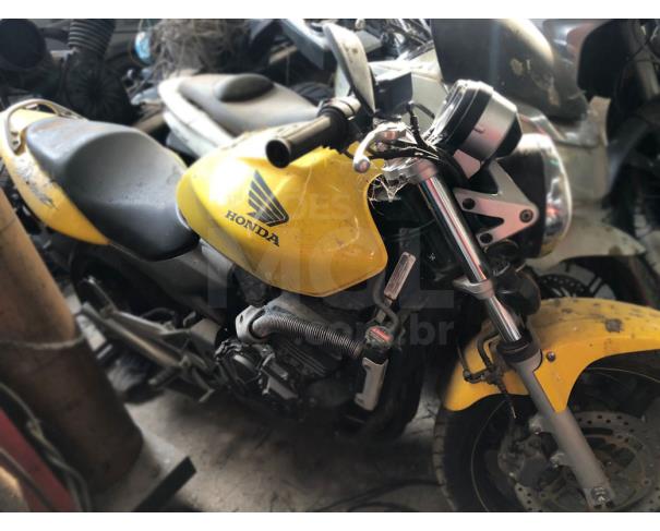 Foto de LOTE 001- MOTOCICLETA HONDA CB 600F HORNET ANO 2005/2005 JB21535