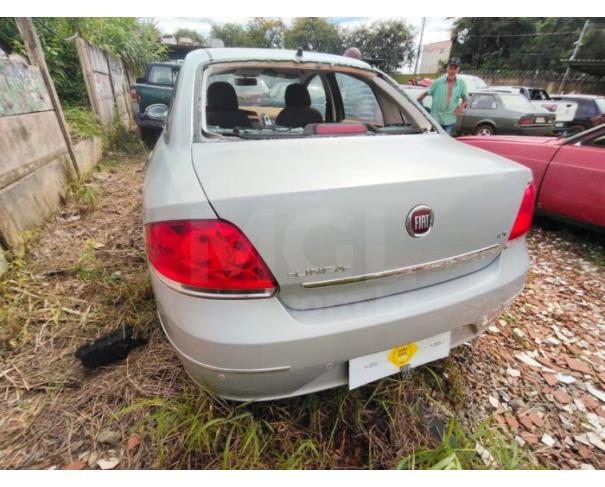 Foto de ARAXÁ/MG - FIAT Linea LX 1.9 - 2010/2010 - CIRCULÁVEL