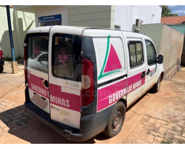 Foto de SERRA AZUL DE MINAS/MG- (CARRO) Fiat Doblo Rontan Ambulância- 