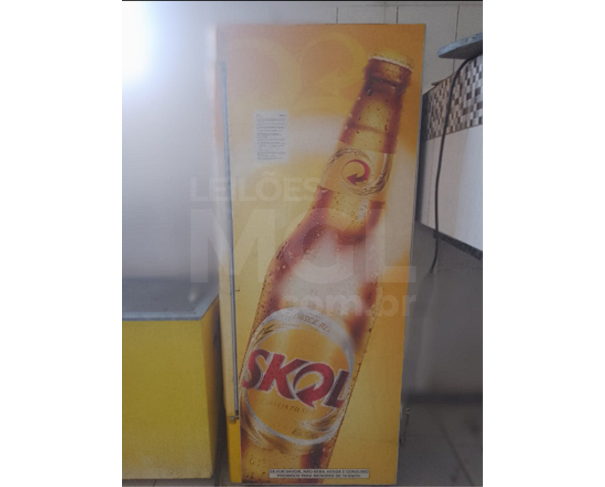 Foto de GUAXUPÉ/MG- Cervejeira vertical, Metalfrio