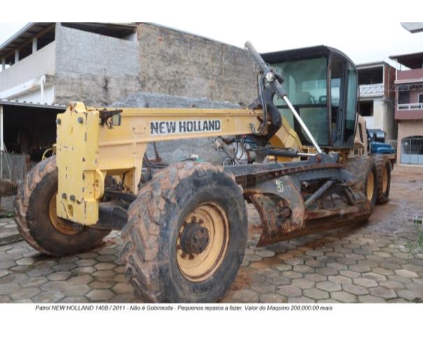 Foto de DIVINO/MG - Motoniveladora New Holland, modelo 140B.