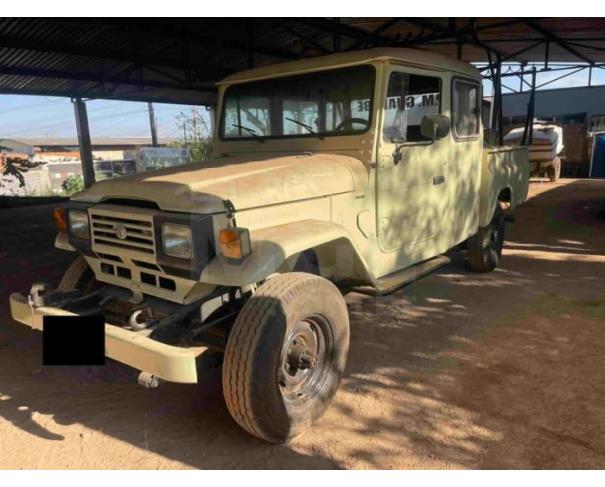 Foto de GUAIMBÊ/SP - Toyota Bandeirante Misto Camioneta, 1990/1990, DIESEL, BEGE