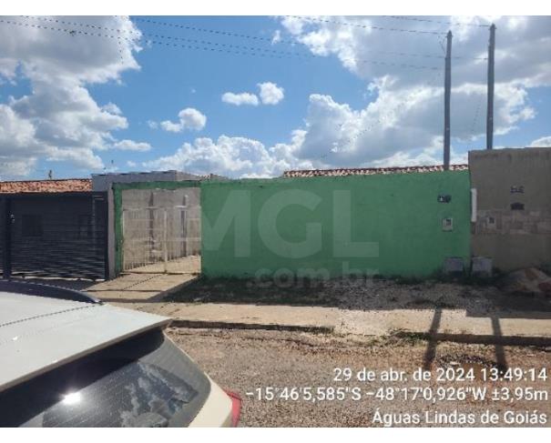 Foto de AGUAS LINDAS DE GOIAS/GO — Casa com 2 quartos e 1 Vaga na Garagem no Bairro Mansoes Camargo