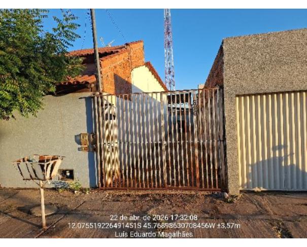 Foto de LUIS EDUARDO MAGALHAES/BA — Casa com 2 quartos e 1 Vaga na Garagem (8444407086936)