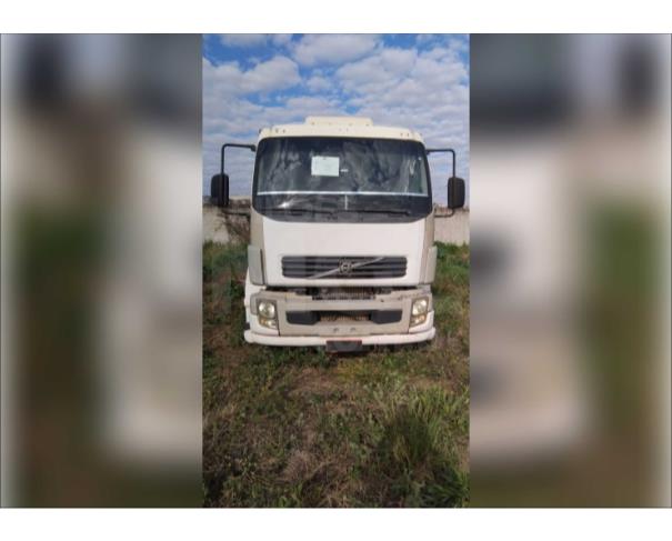 Foto de ITAÚNA/MG - CAMINHÃO VOLVO/VM 310 4X2T - ANO: 2008/2009 - SC898