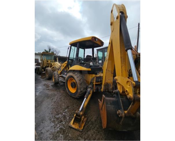 Foto de CASTRO/PR - Retroescavadeira JCB, modelo 3C