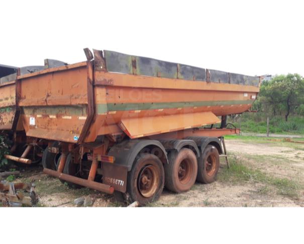 Foto de ITAÚNA/MG CARRETA BASCULA REB  ROSSETTI SRBA ST3.25  2004 - PA 523