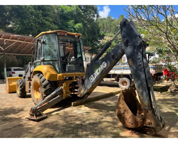 Foto de IBATIBA/ES - Retroescavadeira XCMG