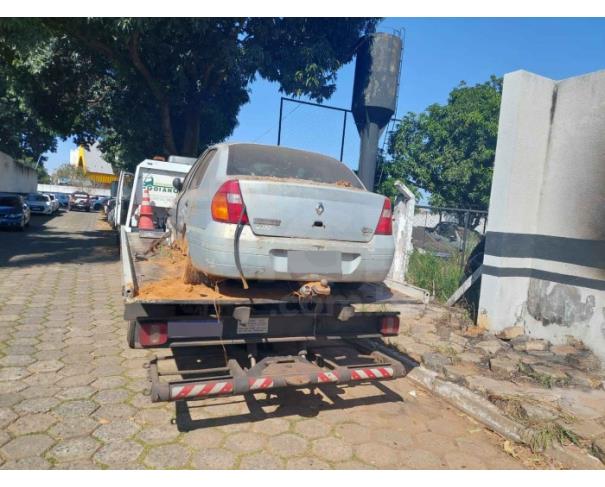 Foto de APARECIDA DE GOIÂNIA/GO - RENAULT Clio RN 1.6 16V - CIRCULÁVEL