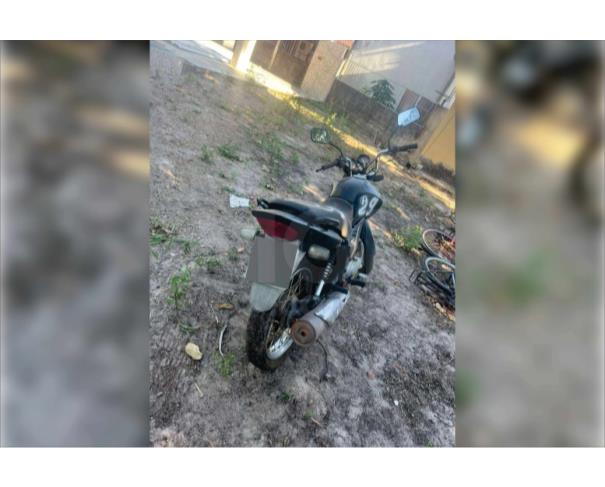 Foto de ARAGUAPAZ/GO - Motocicleta HONDA CG150 Fan ESDI - PARA RETIRADA DE PEÇAS  - MOTOR INSERVÍVEL 