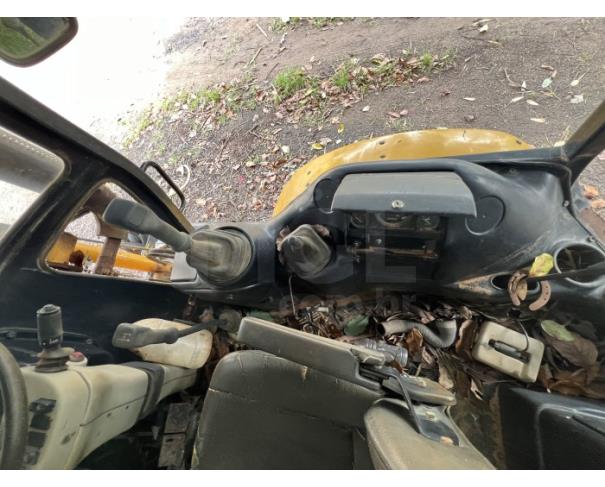 Foto de CLÁUDIO/MG- Retroescavadeira Randon, modelo RK 406B.