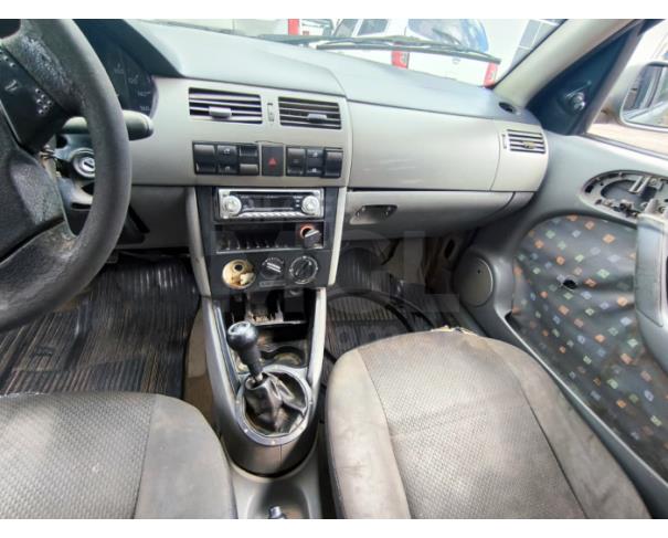 Foto de ITAÚNA/MG- VW GOL 16V POWER 2002/2002-PA12924