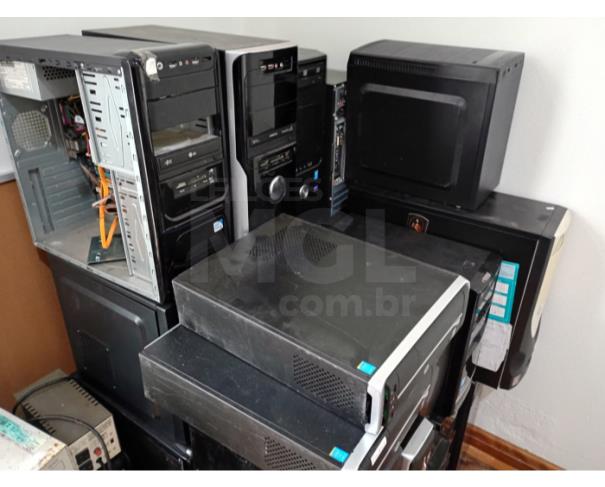 Foto de NOVA BRÉSCIA/RS - Material de informática/diversos