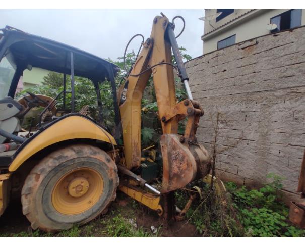 Foto de PIEDADE DE CARATINGA/MG - Retroescavadeira Caterpillar 416E, 2013/2013