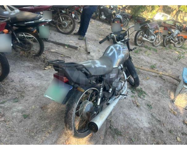 Foto de ARAGUAPAZ/GO - Motocicleta HONDA CG 125 Titan - PARA RETIRADA DE PEÇAS - MOTOR INSERVÍVEL