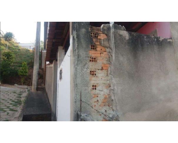Foto de SÃO LOURENÇO/MG — Casa com 2 quartos no Bairro Floresta