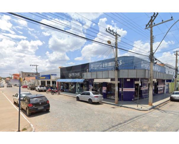 Foto de MANGA/MG — Loja comercial com 125,8m² no Centro