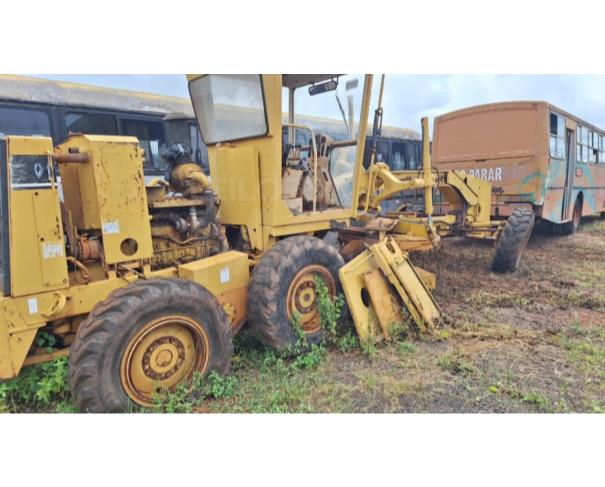 Foto de MONTE CARMELO/MG - Motoniveladora Caterpillar, modelo 120H.