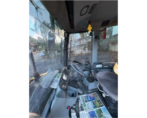 Foto de LAURENTINO/SC - Retroescavadeira RT004 B110B