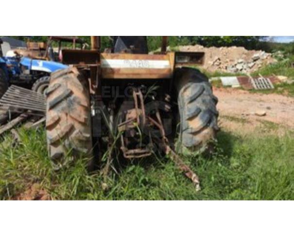 Foto de DIVINÓPOLIS/MG - Trator Agrícola CBT modelo 8440