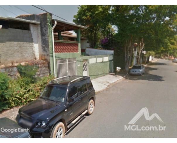 Foto de CAXAMBU/MG — Casa com 3 quartos no Bairro Belvedere