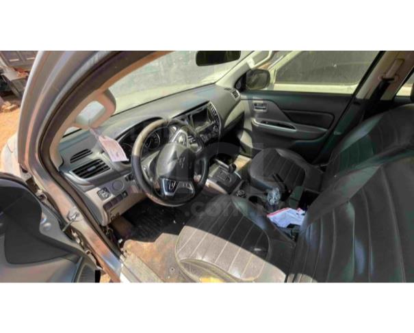 Foto de SANDOLÂNDIA/TO -  Caminhonete Triton Sport HPE (Nacional),2019/2019, DIESEL 
