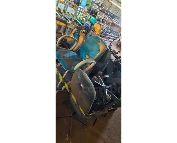 Foto de PONTES GESTAL/SP - Mesas diversas, Cadeiras diversas para escritório, Cadeiras de aço tubular