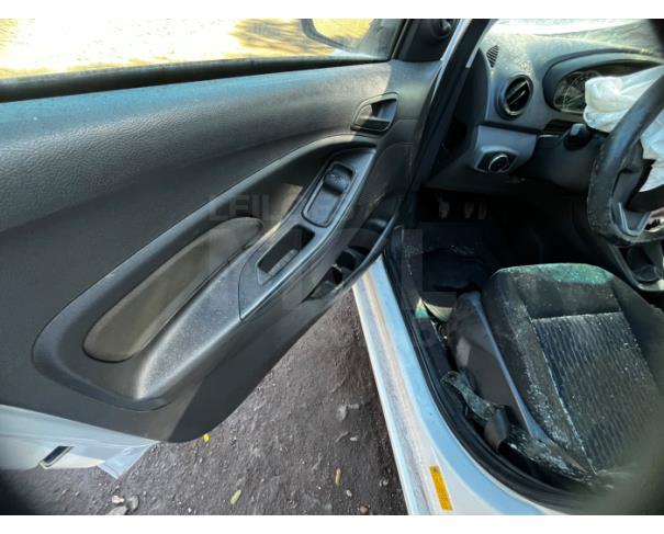 Foto de ITAÚNA/MG- FORD KA SE 1.0 HATCH 2015/2015- PA13252