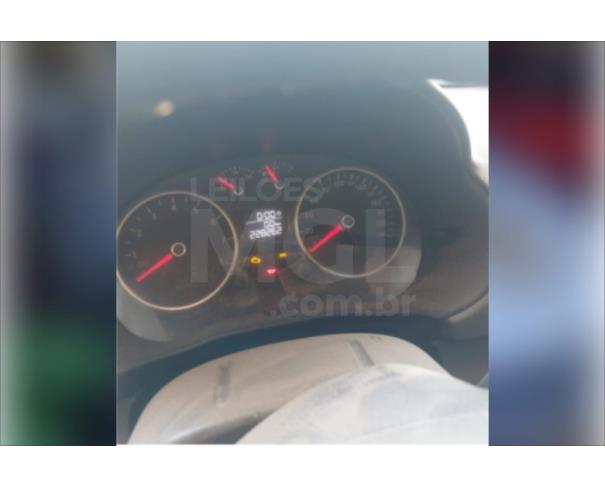 Foto de PORTEIRINHA/MG - VOLKSWAGEN Saveiro 1.6 CS 
