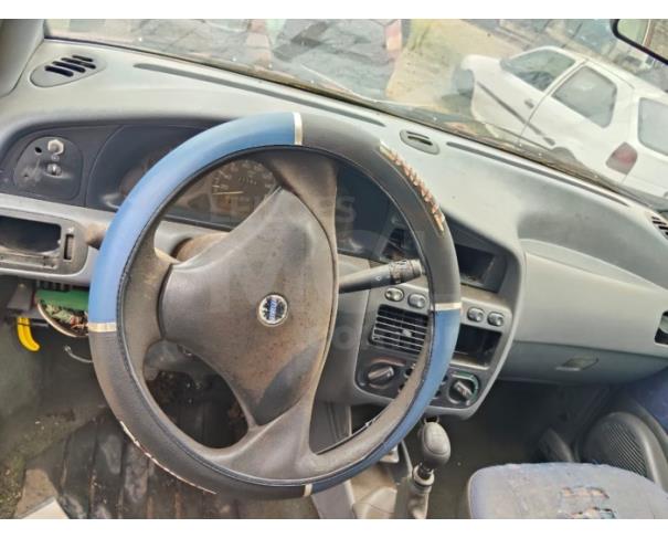 Foto de ARAXÁ/MG - FIAT Palio EDX - 1996/1997 - CIRCULÁVEL