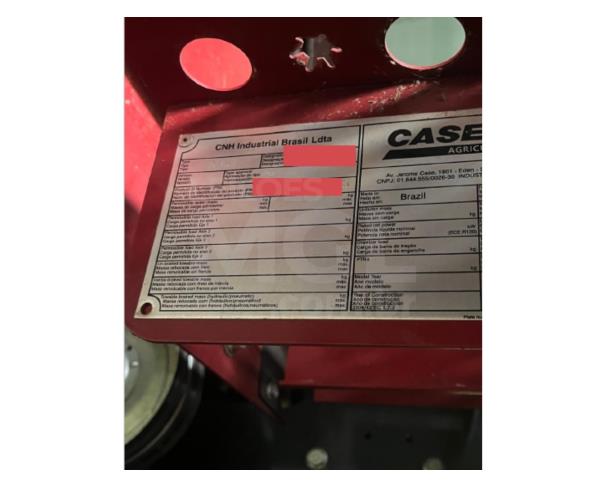 Foto de GOIATUBA/GO - Colheitadeira de grãos marca CASE 