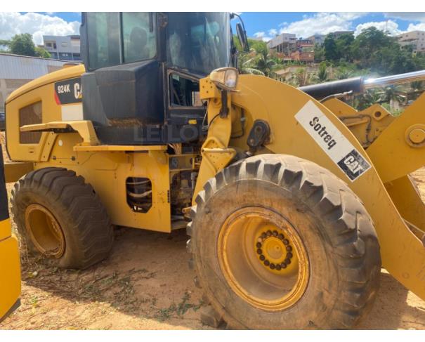 Foto de VILA VALÉRIO/ES - Pá carregadeira Caterpillar, modelo 924K. 