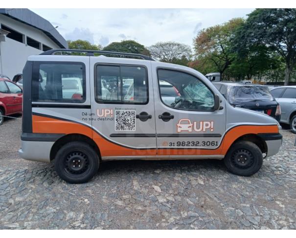 Foto de ITAÚNA/MG- FIAT DOBLO ELX 2005/2006 BAIXADO- PA13525