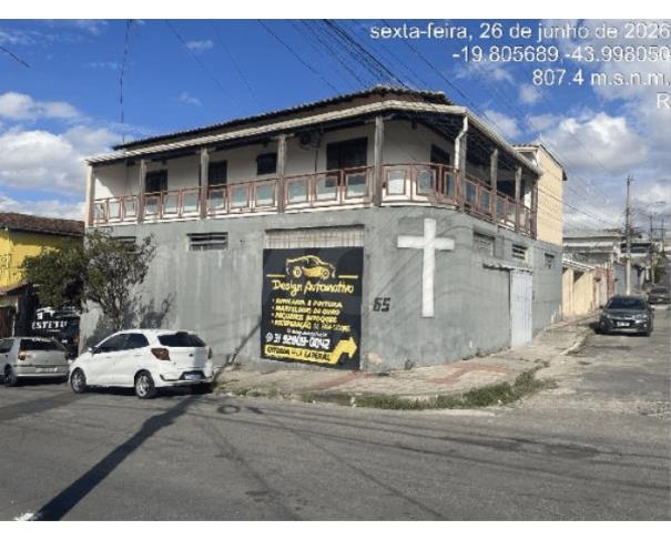 Foto de BELO HORIZONTE/MG — Casa com 399,613m², 3 quartos, 2 Vagas na Garagem (F1444409543775)