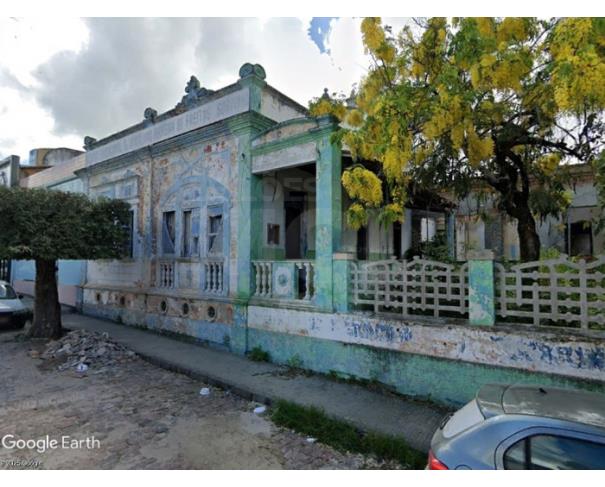 Foto de SERRINHA/BA — Prédio (antiga escola de mineração) com terreno de 932,50m² no Centro