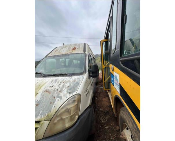 Foto de SANTA BARBARA DO MONTE VERDE/MG - IVECO DAILY 3.0 HP 45S – MINIBUS 16 LUGARES, 2008