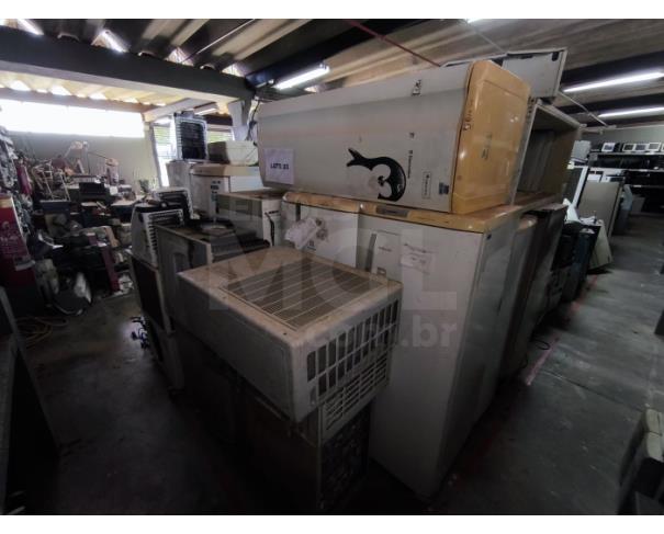 Foto de Brasília/DF - SUCATA DE ESTUFAS, AR CONDICIONADOS, GELADEIRAS, BEBEDOUROS, MICRO-ONDAS, FOGÃO E AUTOCLAVES E EQUIPAMENTOS EM GERAL.