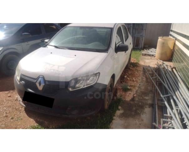 Foto de TUNAS DO PARANÁ/PR - Renault Logan Authentique 1.0 16V, 2014/2015, FLEX 