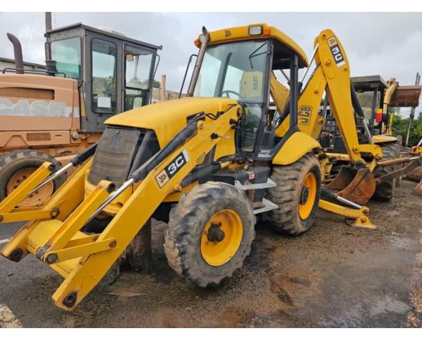 Foto de CASTRO/PR - Retroescavadeira JCB, modelo 3C