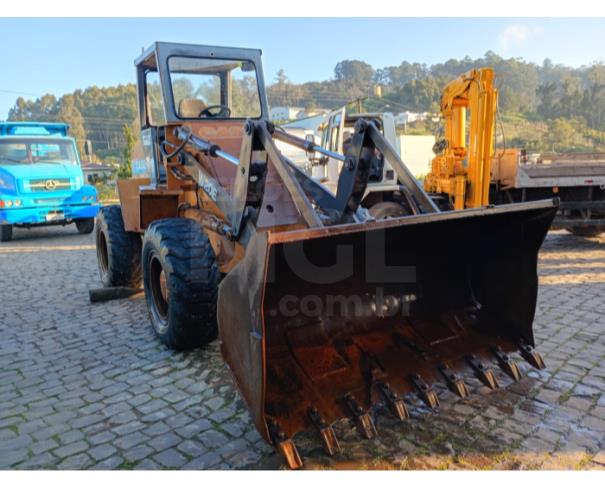 Foto de NOVA BRESCIA/RS - Pá Carregadeira Case, modelo W20E