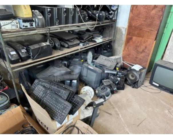 Foto de CAMPO DOS GOYTACAZES/RJ-Eletrônicos, informática (CPUS, monitores, estabilizadores, teclados, impressoras, ares condicionados, televisores, impressoras).