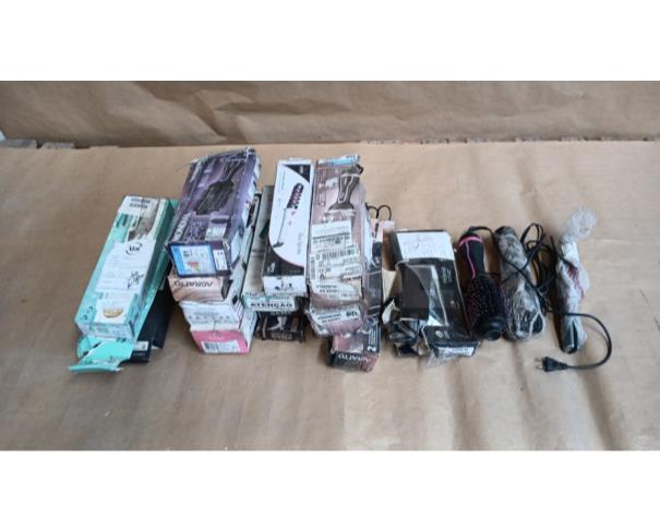 Foto de ITAÚNA/MG - KIT COM 19 ESCOVA SECADORA E PRANCHA
