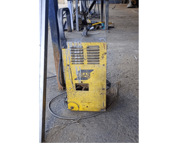 Foto de FORMIGA/MG -Máquina de solda, ESAB, 260 amperes 