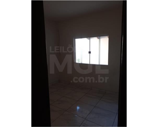 Foto de ITAÚNA/MG — Casa com 02 quartos no Bairro Godofredo Gonçalves (desocupada)
