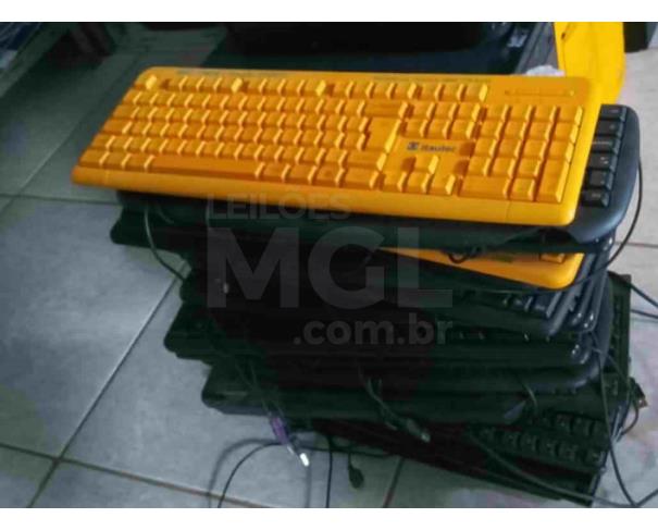 Foto de CONCEIÇÃO DOS OUROS/MG - Lote composto por Eletroeletrônicos, Informática e Mobiliário Diversos