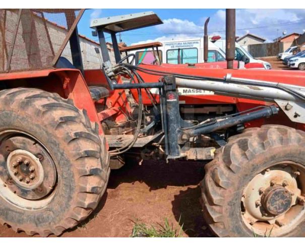 Foto de PARAGUAÇU/MG - Trator Agrícola Massey Ferguson, modelo 275