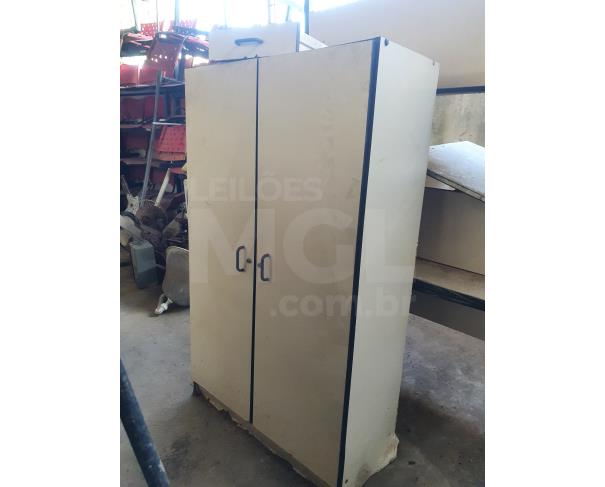 Foto de CISLESTE-MURIAÉ-MG- Armário para escritório, mesa para escritório, cadeiras para balcão, cadeiras para escritório, carcaças de cadeiras-P74022